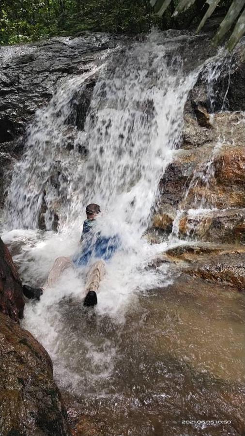 Villa Inapdesa Teratak Bonda, Sepri Rembau Esterno foto